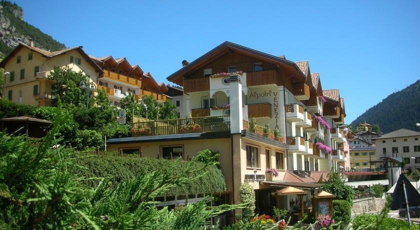 Hotel Alpotel Dolomiten - La posizione